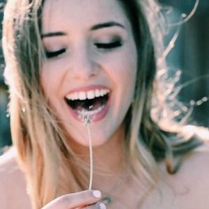 Meet your Posher, Claire